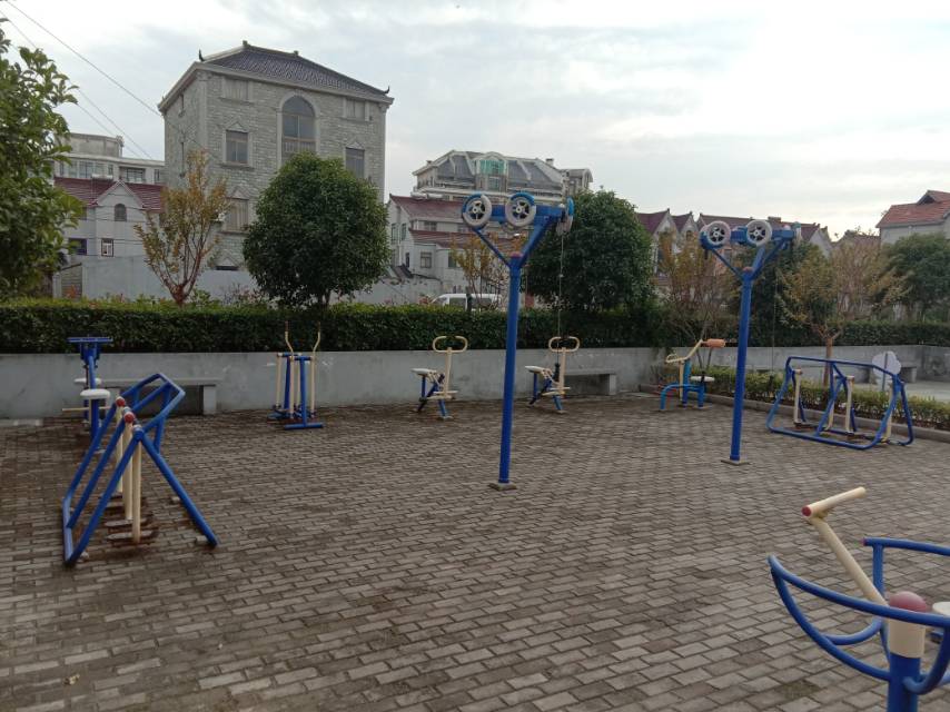 陸路村2組健身點