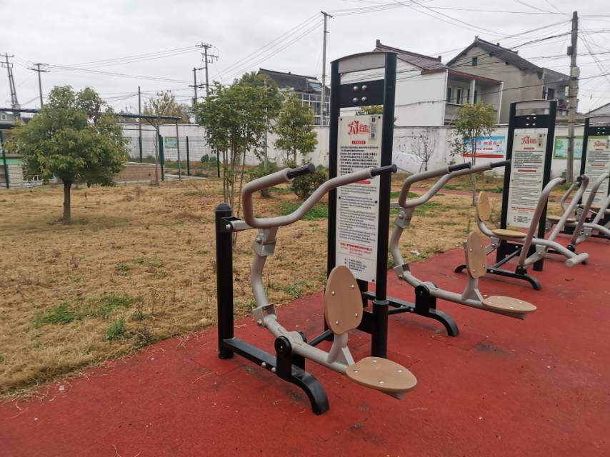 自重式高拉訓練器