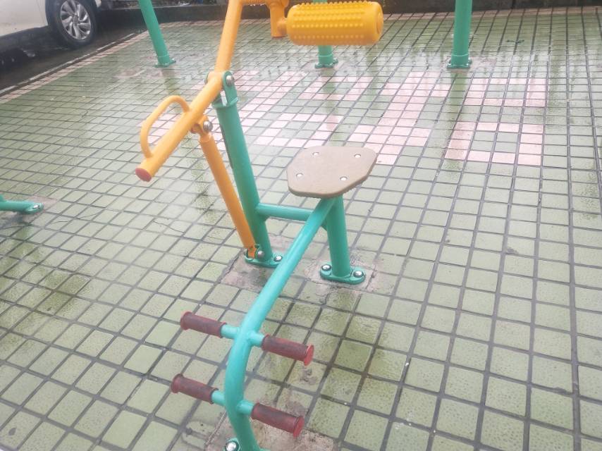 腹背鍛煉器 腹背鍛煉器