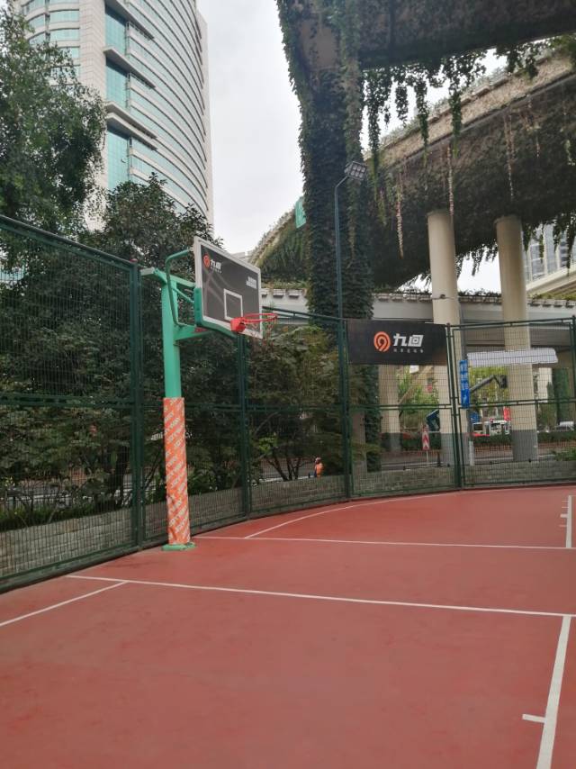 世博林市民球場（籃球）