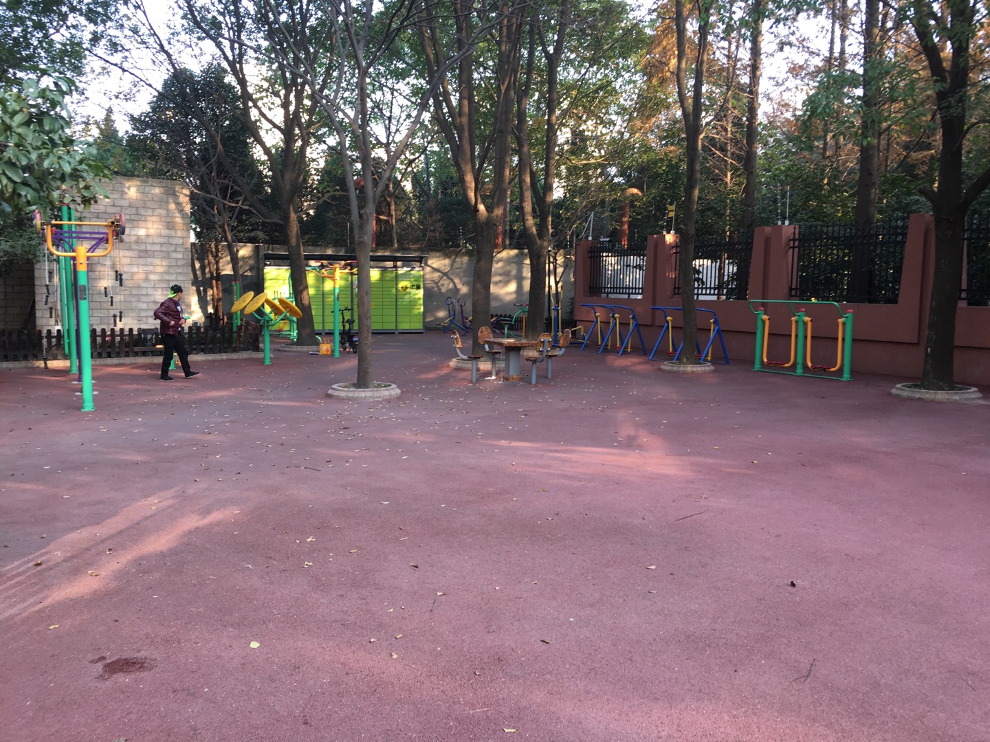 華陽小區益智健身苑2