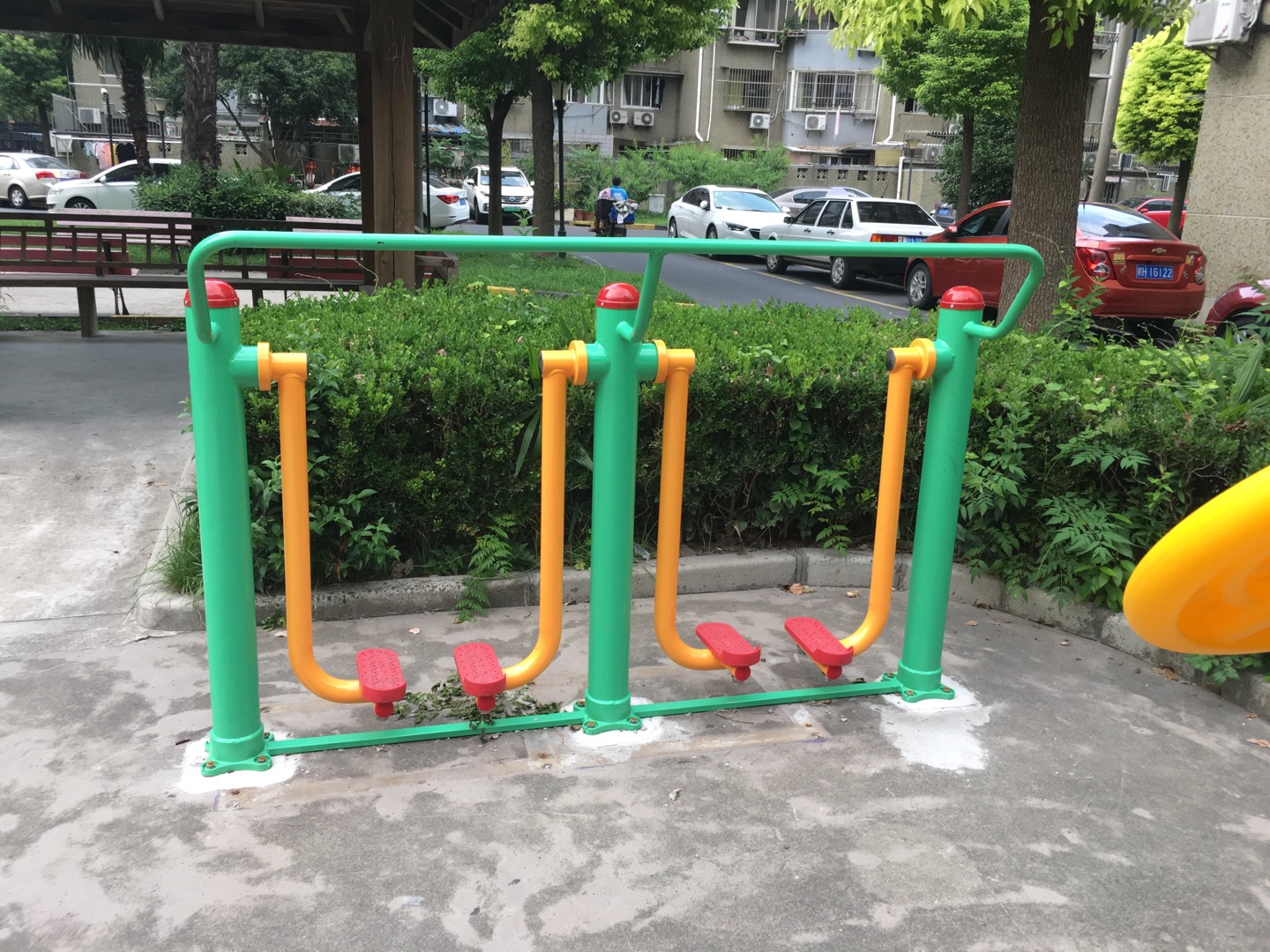 兩聯漫步機