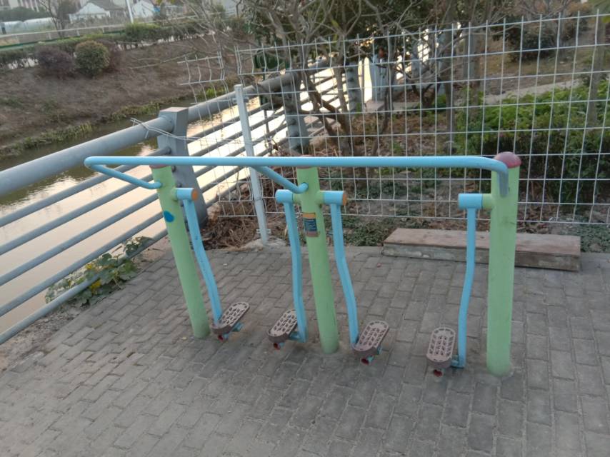 太空漫步器 太空漫步器