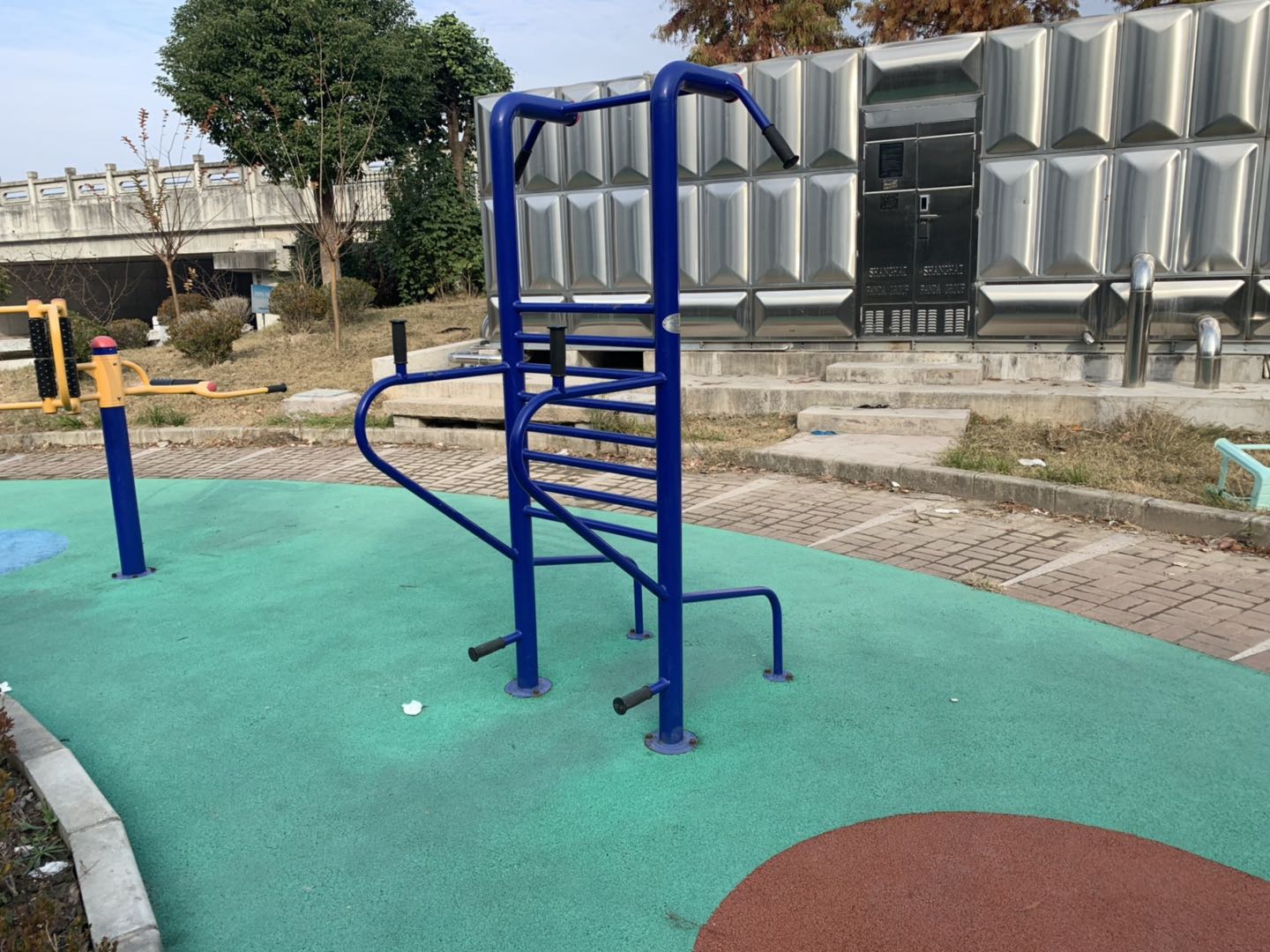 多功能鍛煉器 多功能鍛煉器