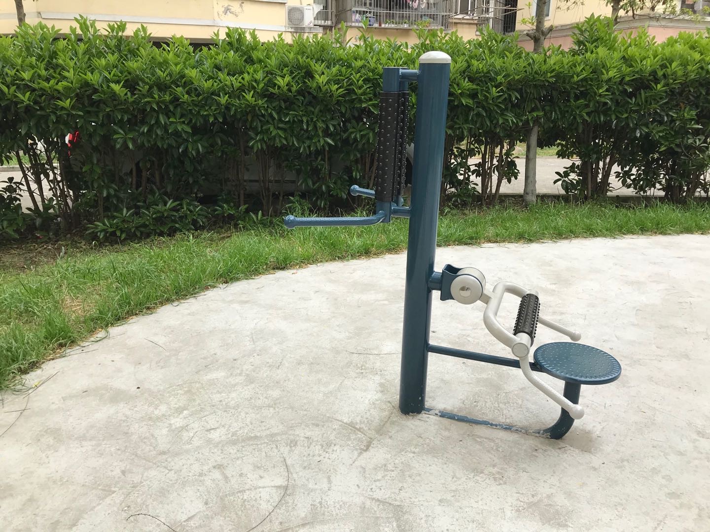 腰背按摩器 腰背按摩器