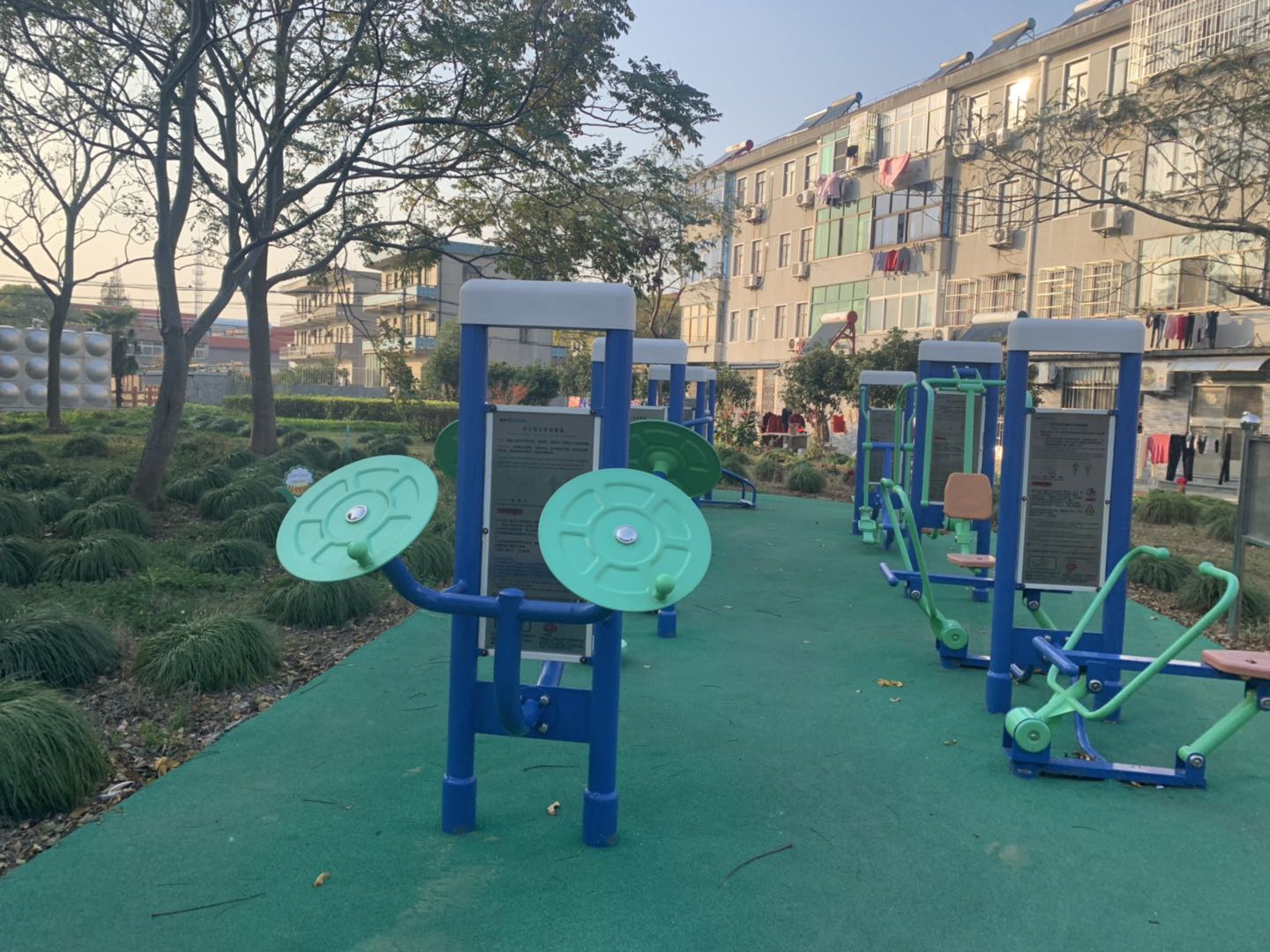 雙立柱太極揉推器 雙立柱太極揉推器