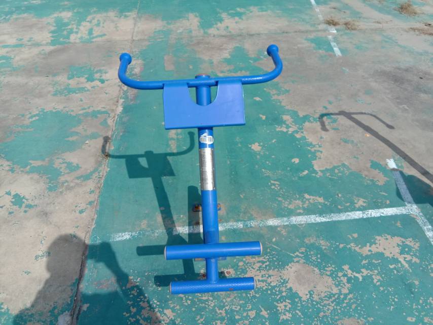 背肌訓練器 背肌訓練器