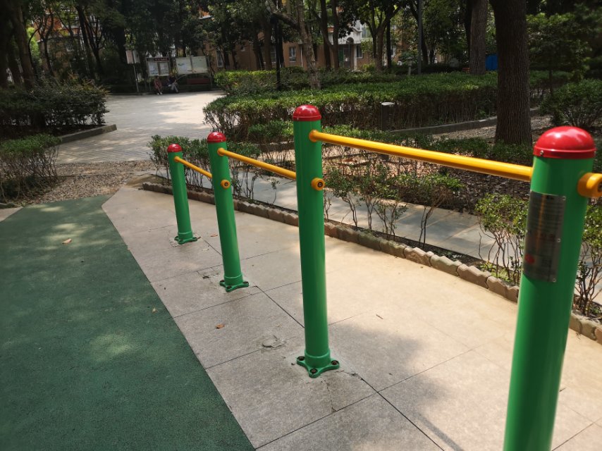 多聯壓腿架 多聯壓腿架