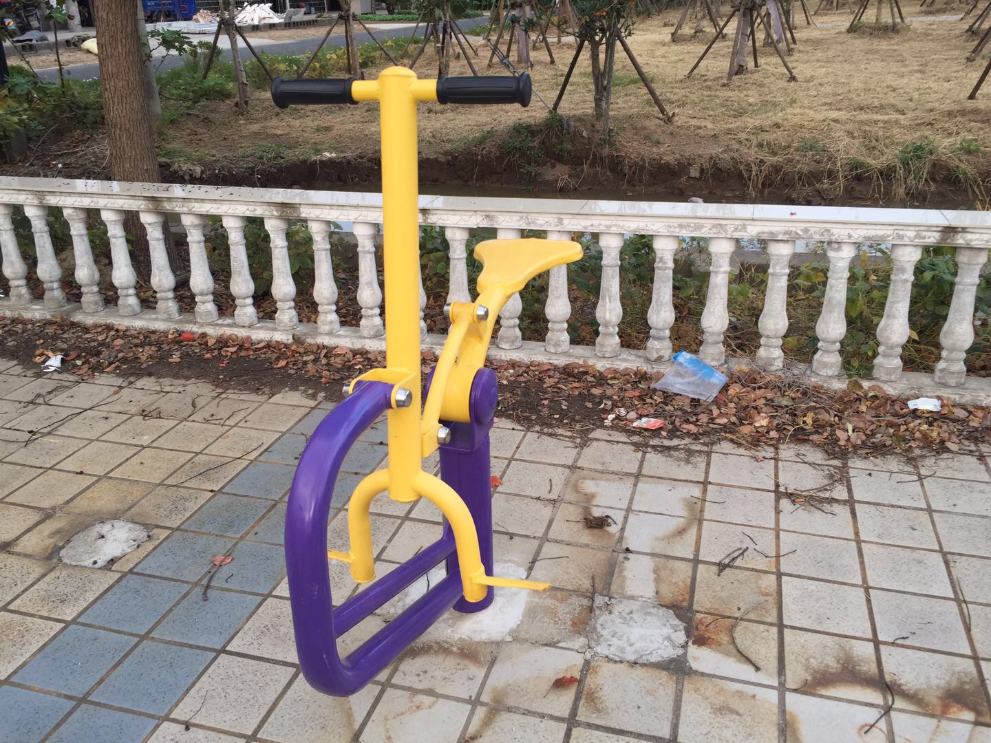 健騎機 健騎機
