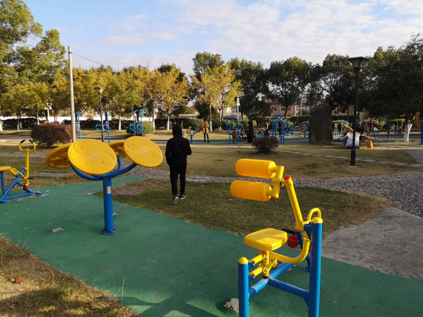 六灶文化廣場健身苑 六灶文化廣場健身苑