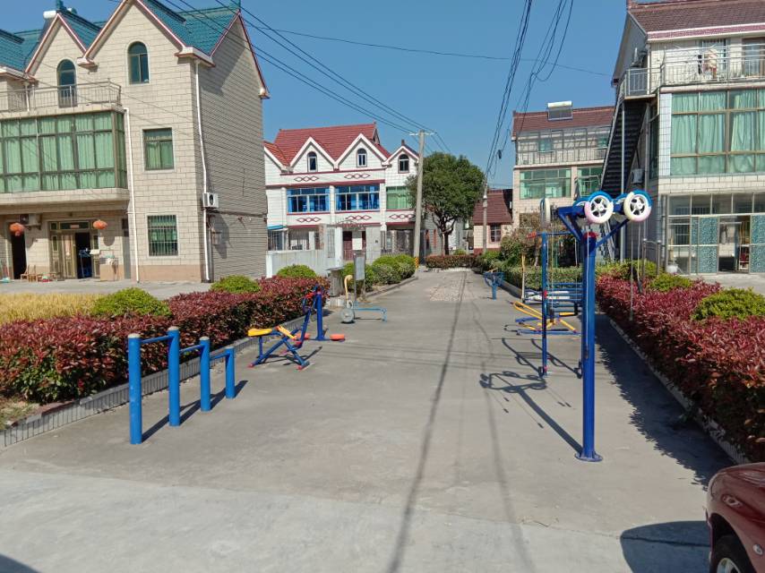 立新村15組435號(hào)旁健身路徑 立新村15組435號(hào)旁健身路徑