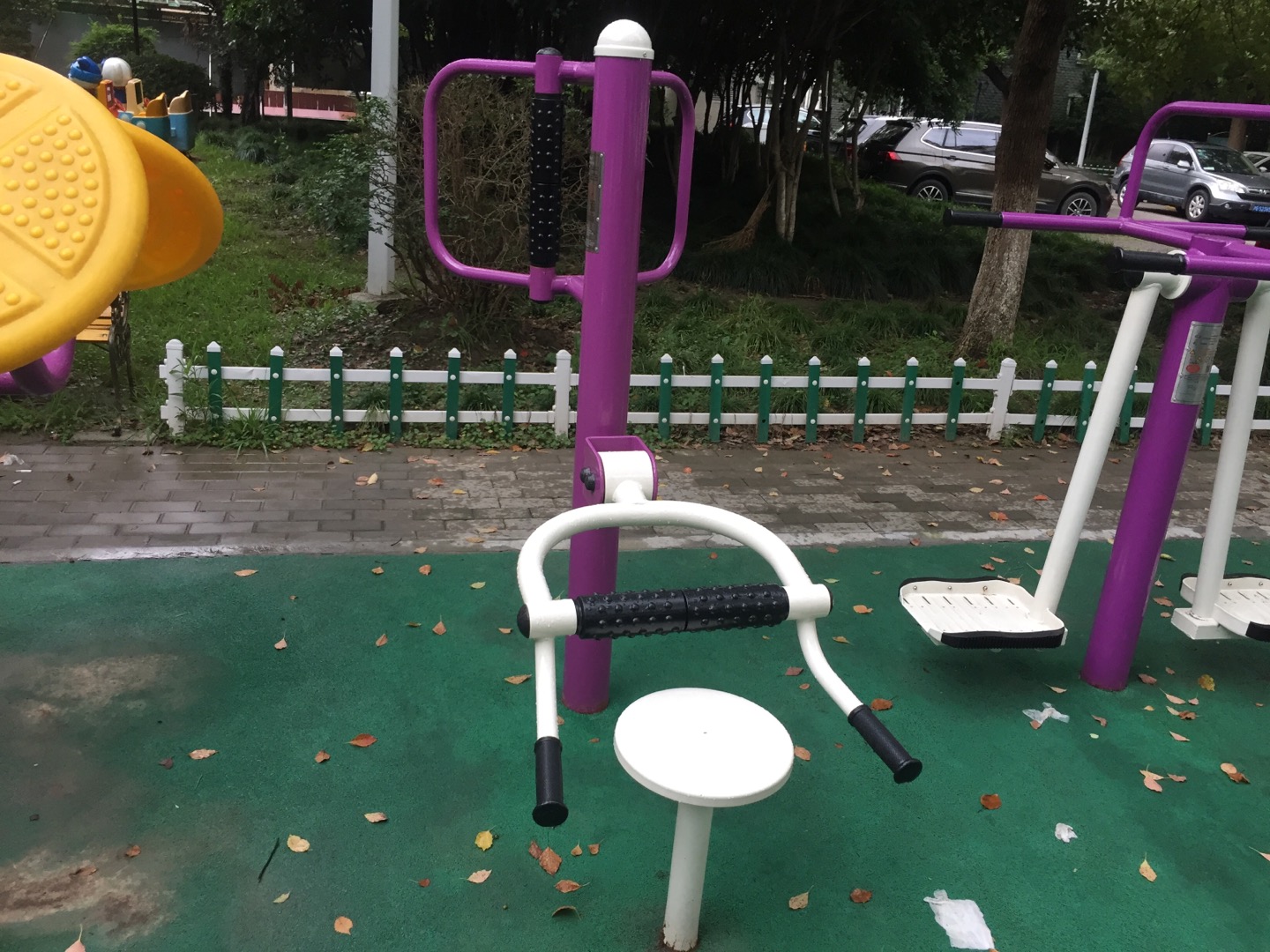 坐式腰背按摩器 坐式腰背按摩器