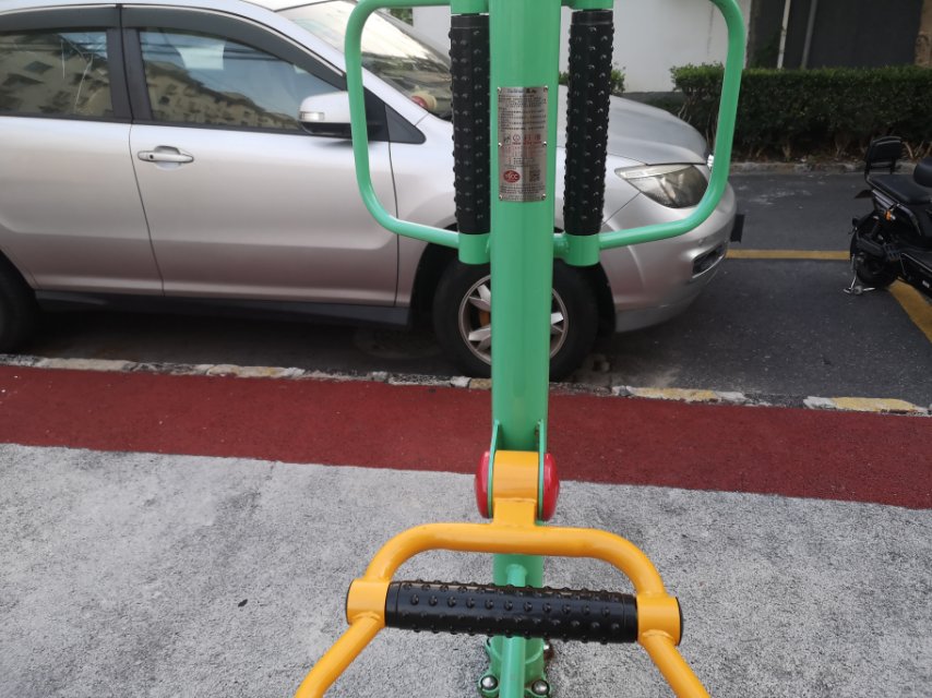 坐式腰背按摩器 坐式腰背按摩器