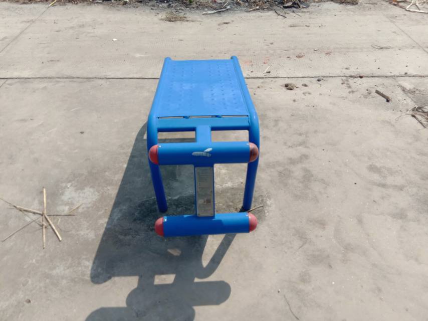 仰臥起坐板 仰臥起坐板