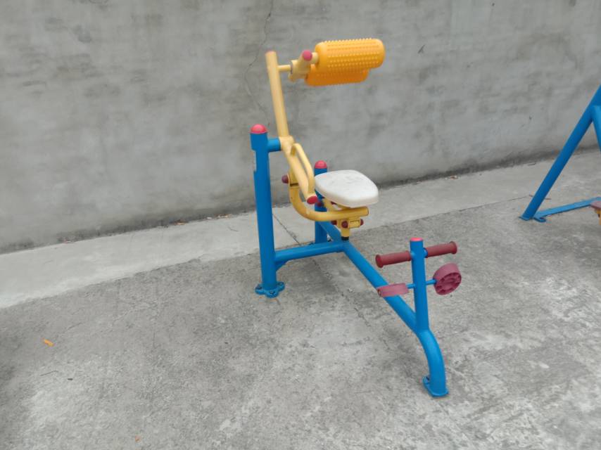 腹背鍛煉器 腹背鍛煉器