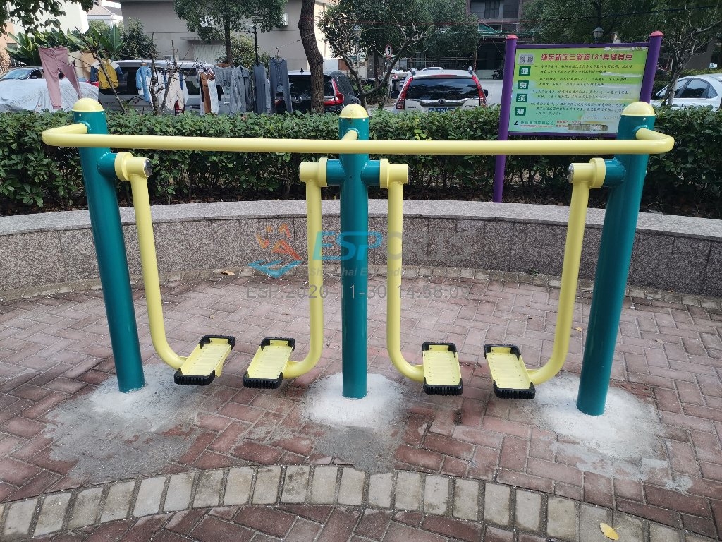 二位智能太空漫步機