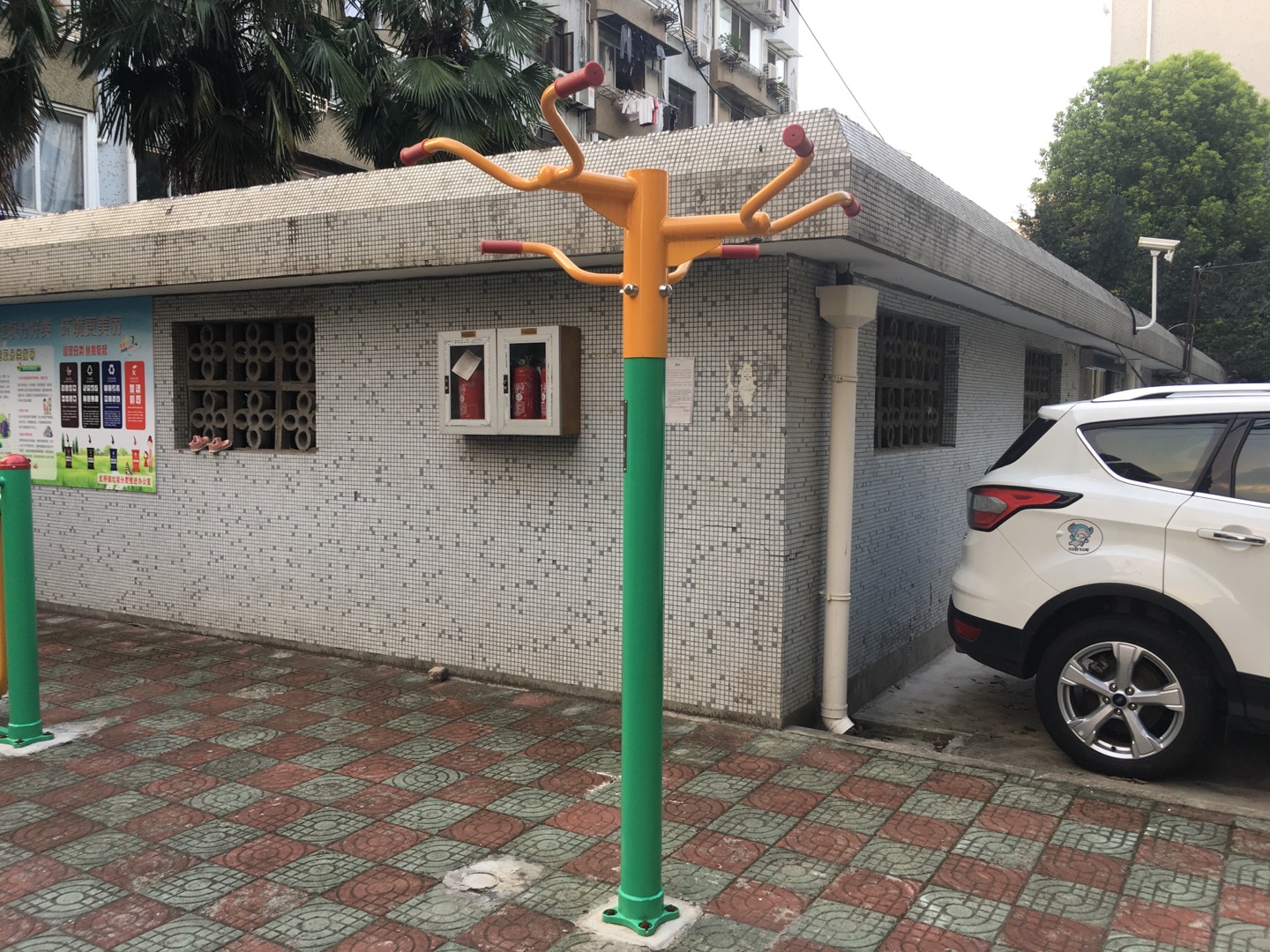 三位引體器 三位引體器