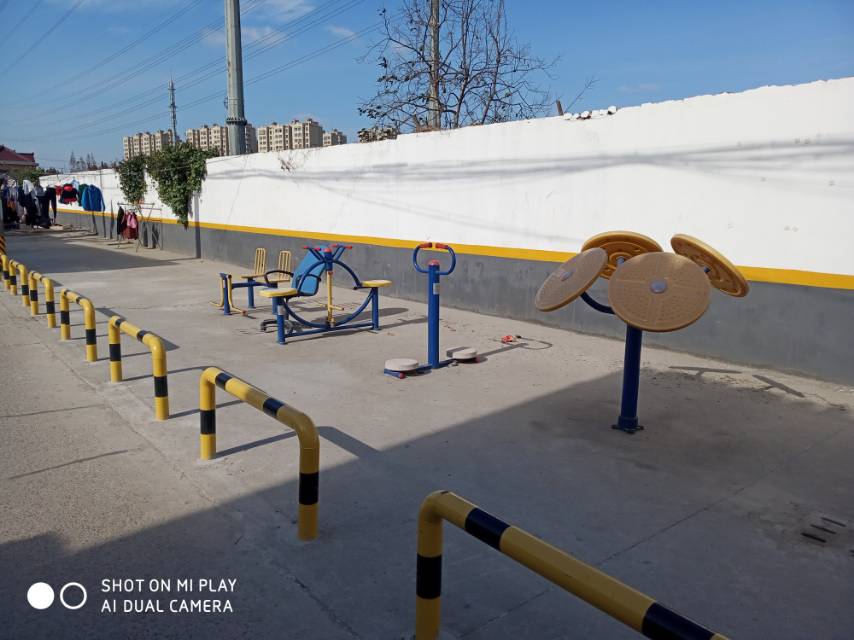 前進村村民委員會健身點1