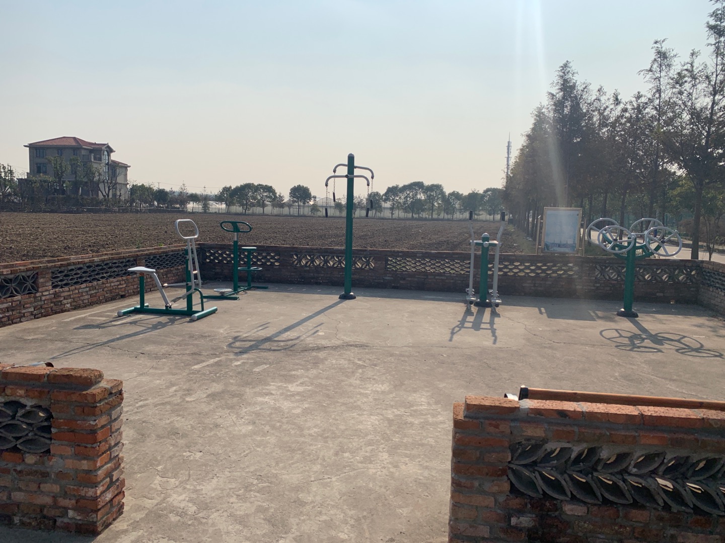 塘北村5組健身點