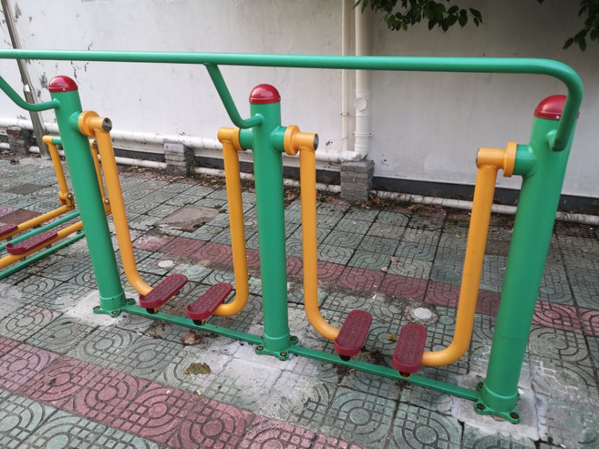 兩聯漫步機
