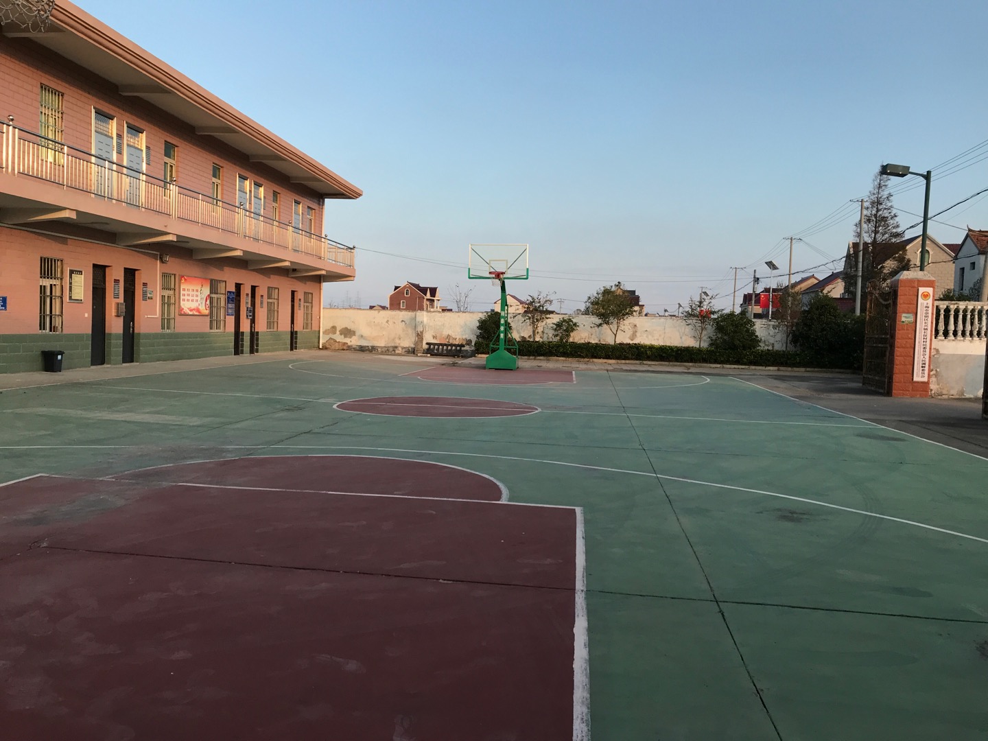 長征村籃球場 長征村籃球場