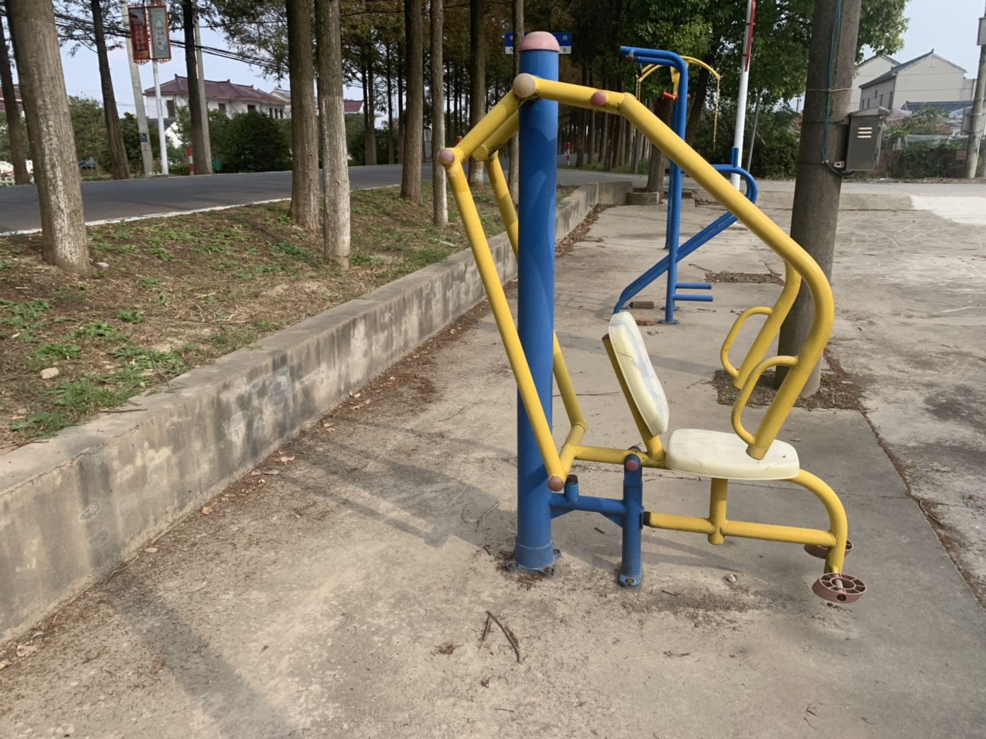 自重推胸器 自重推胸器