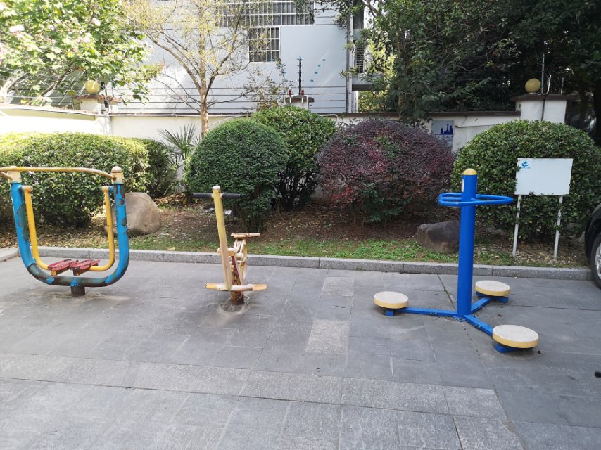 麗二居委健身點