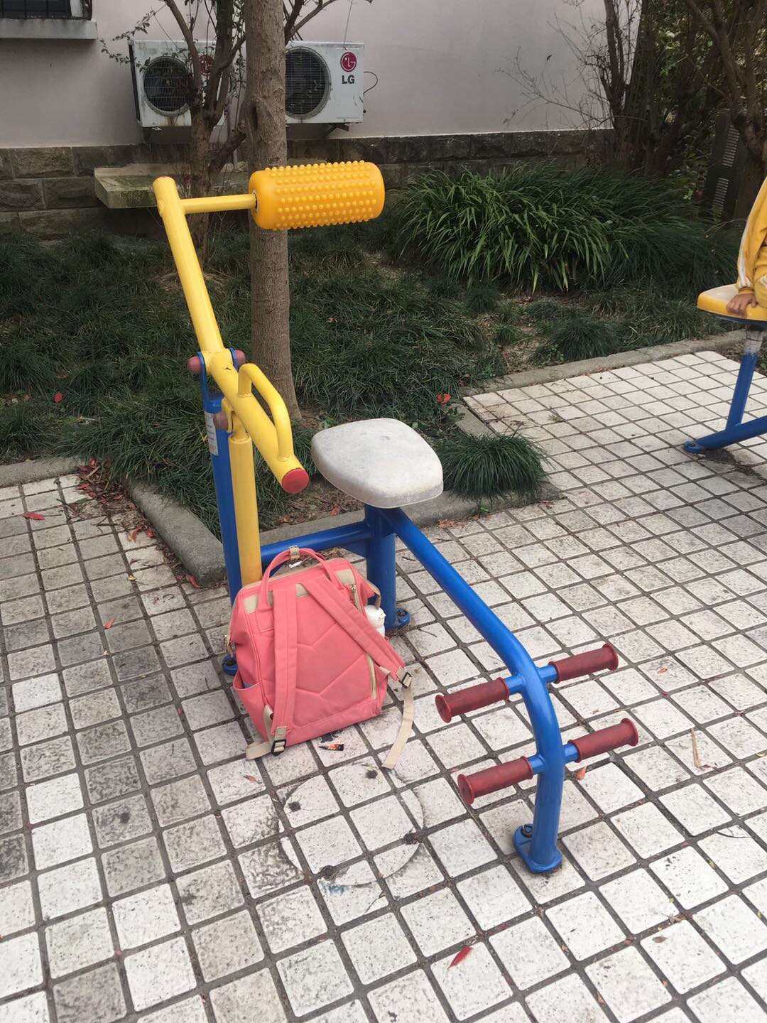 腹背鍛煉器 腹背鍛煉器