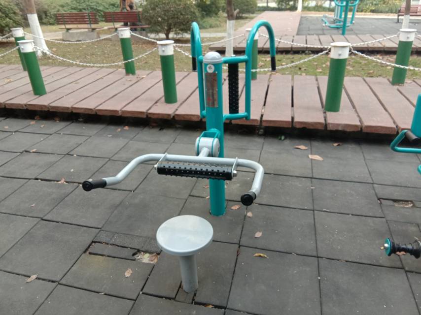 腰背按摩器 腰背按摩器