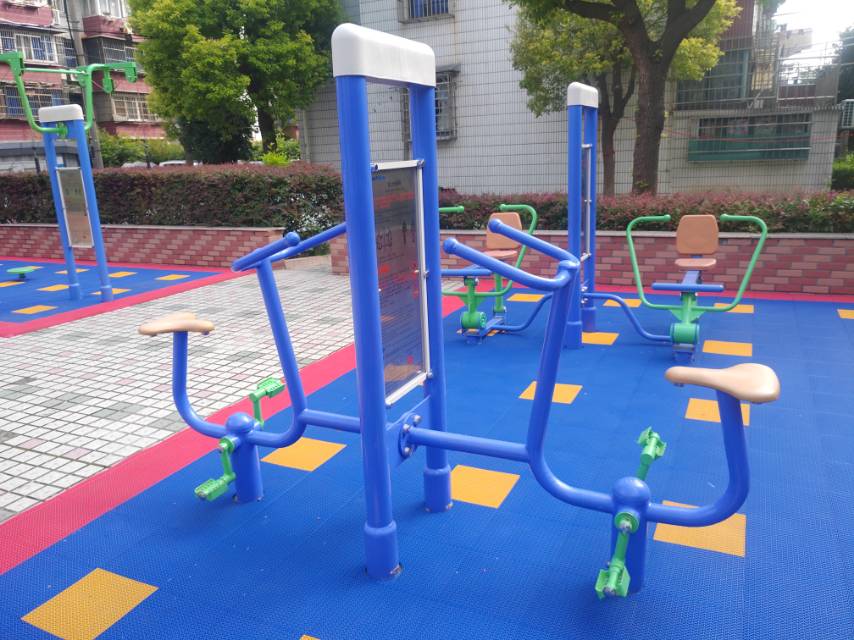 雙立柱健身車 雙立柱健身車