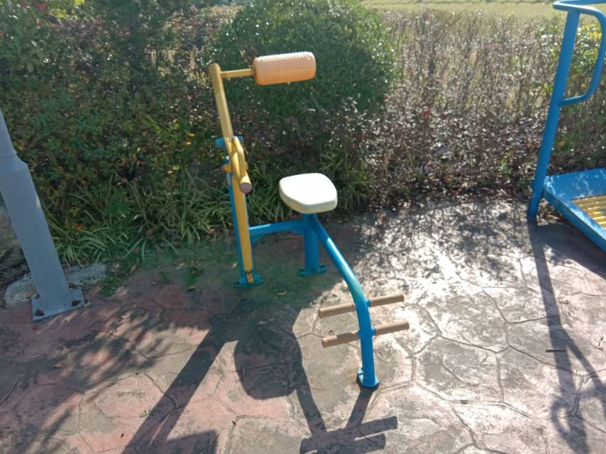 腹背鍛煉器 腹背鍛煉器