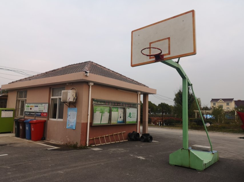 牌樓村村委會籃球場 牌樓村村委會籃球場