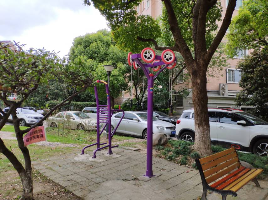 虹康花苑一期健身點