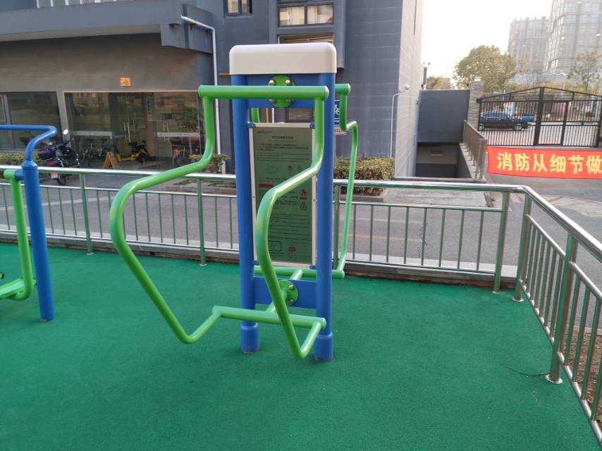 雙立柱曲臂訓(xùn)練器 雙立柱曲臂訓(xùn)練器