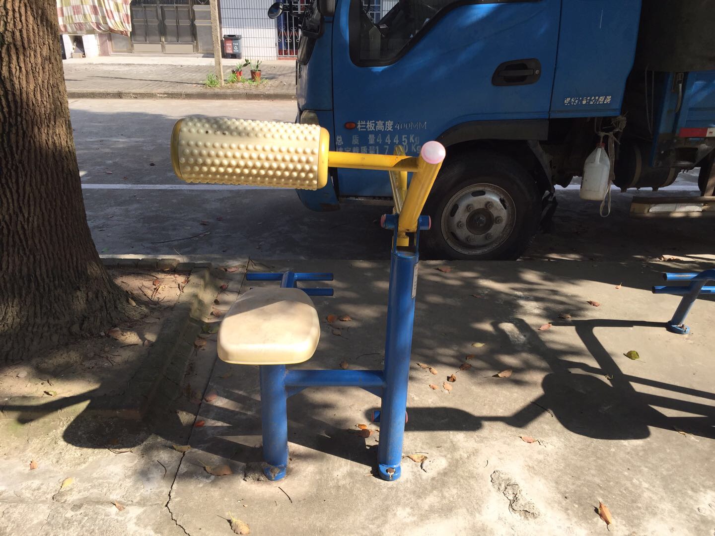 腹背鍛煉器 腹背鍛煉器