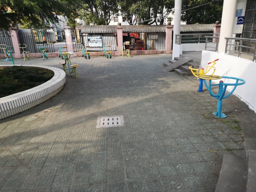 湯巷中心村健身苑