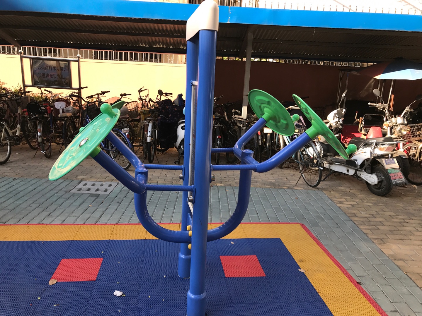 雙立柱太極揉推器 雙立柱太極揉推器