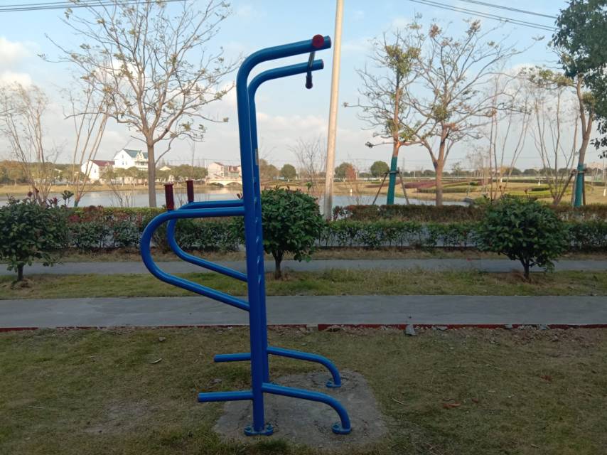 多功能訓(xùn)練器 多功能訓(xùn)練器