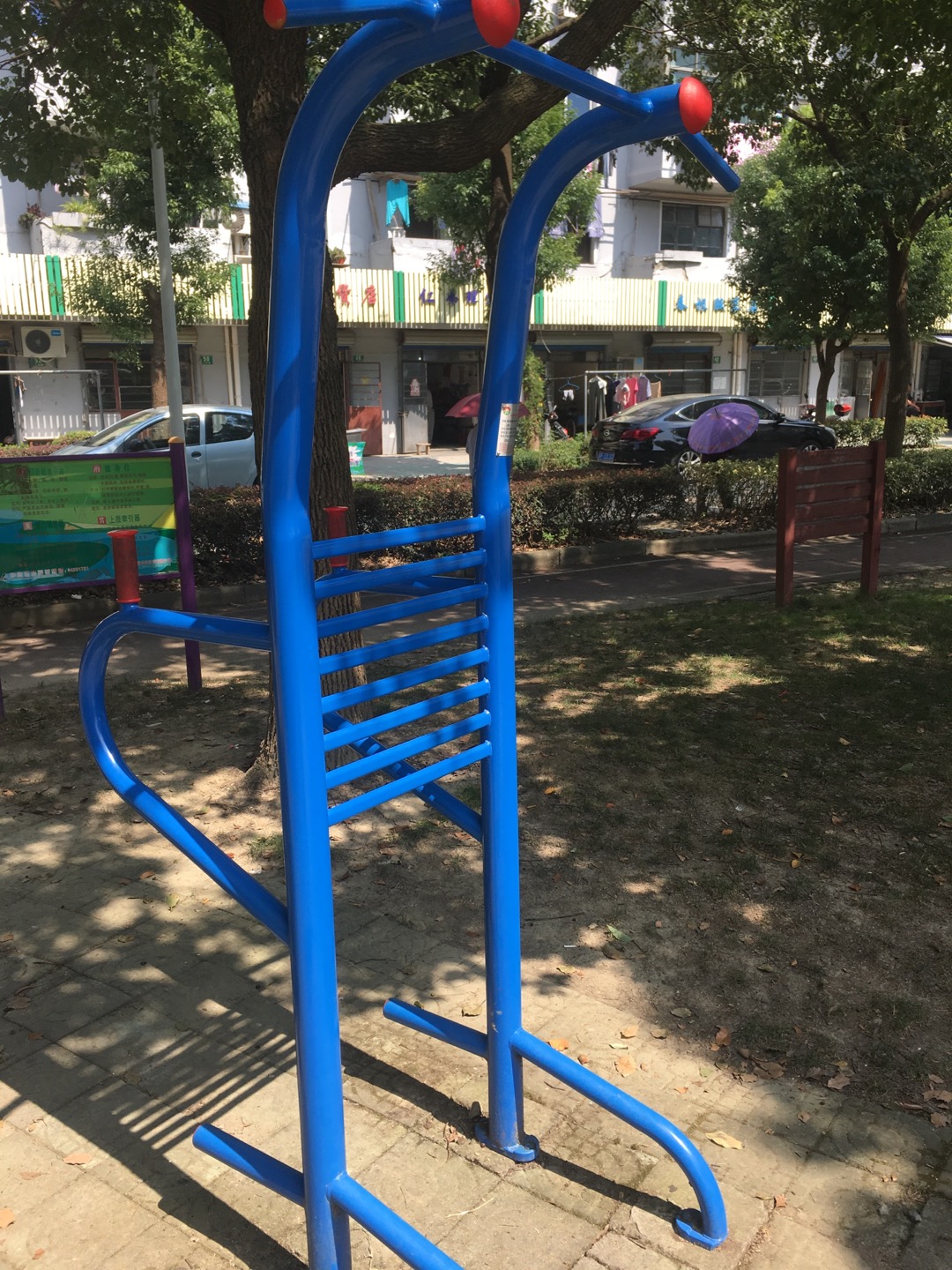 多功能訓練器 多功能訓練器