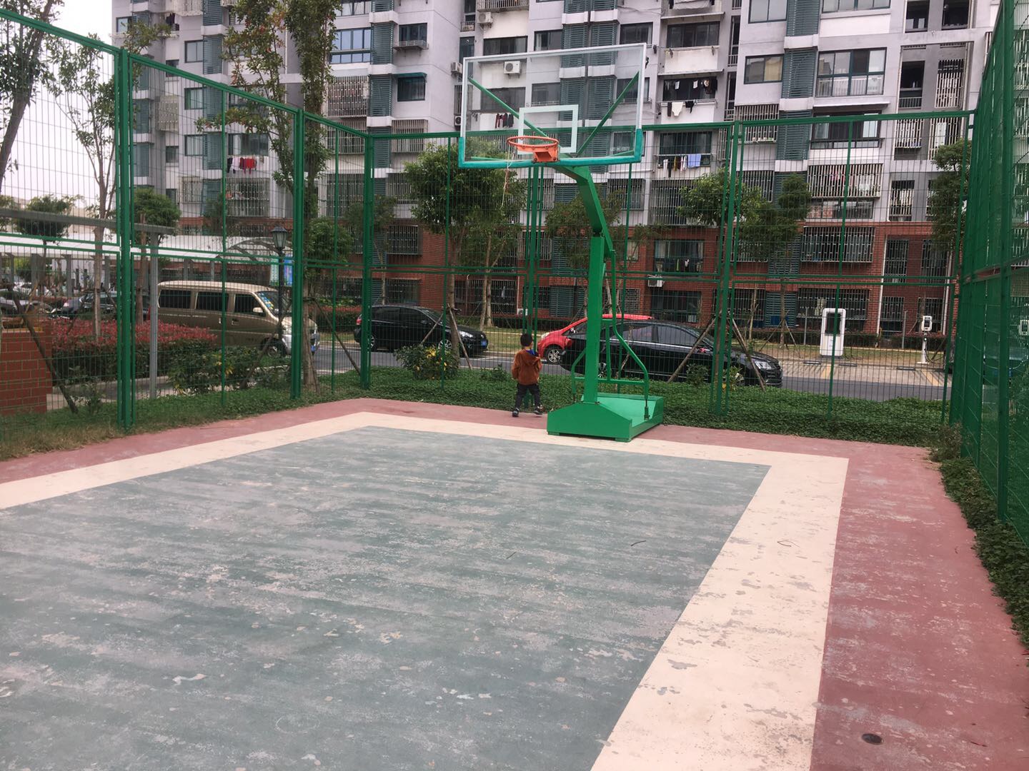 麗港苑籃球場 麗港苑籃球場