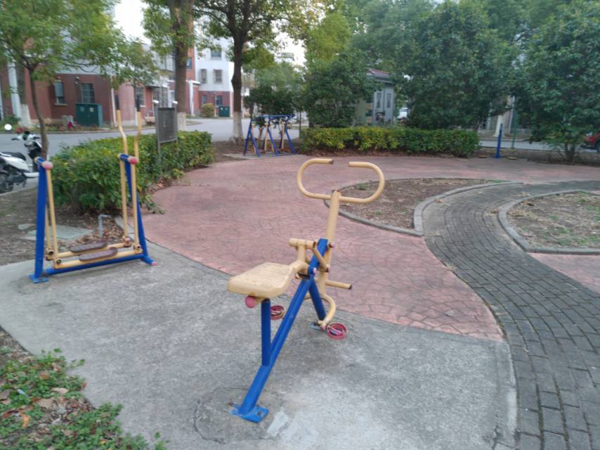 荷亭苑東健身點