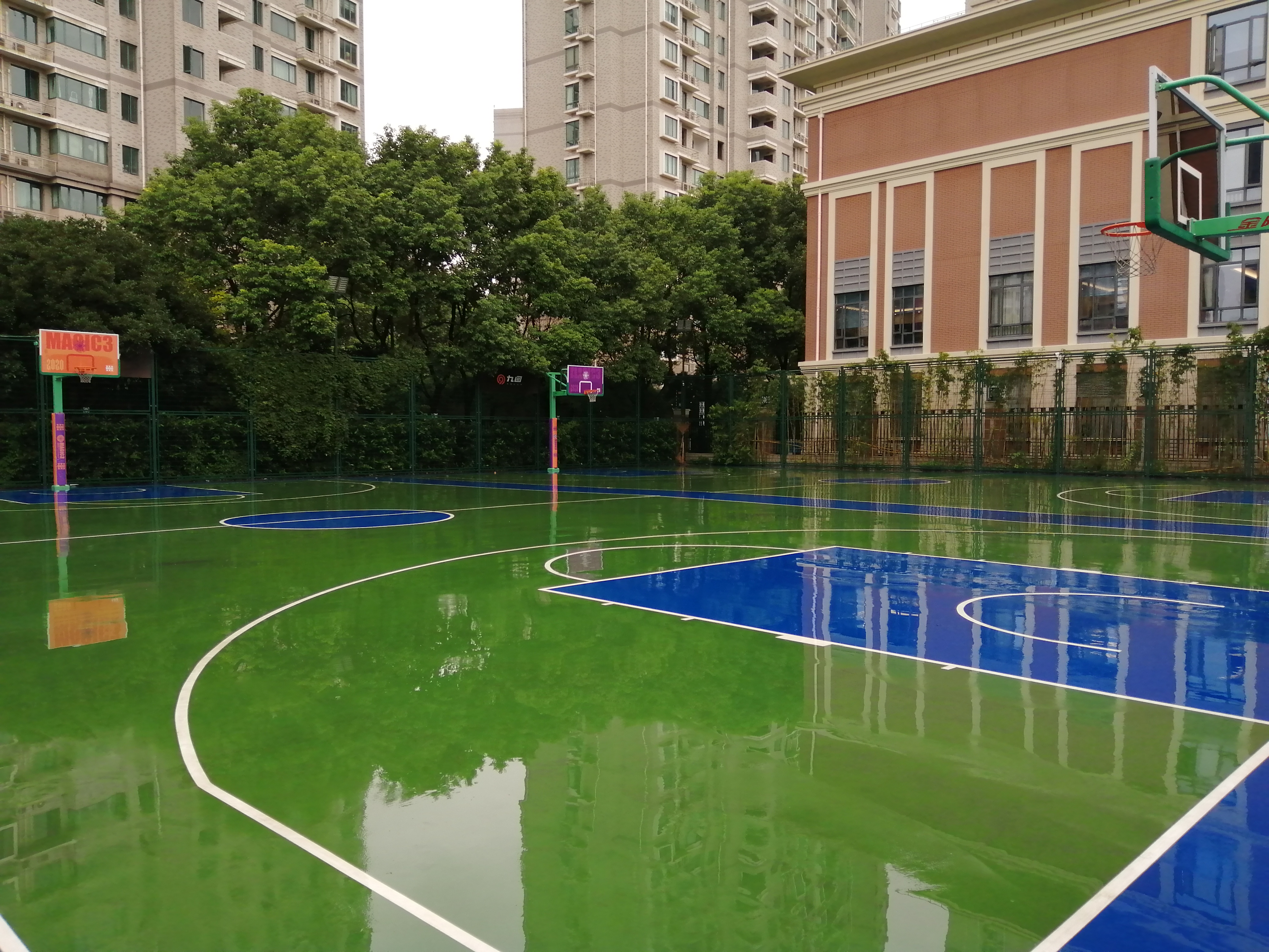 宏北籃球場(chǎng)