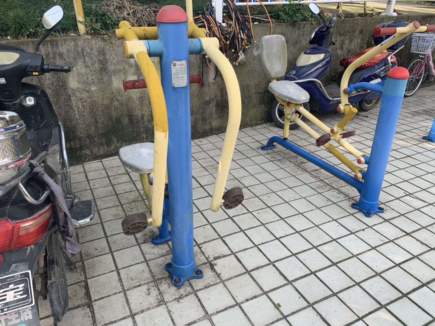 自重蹬腿器 自重蹬腿器