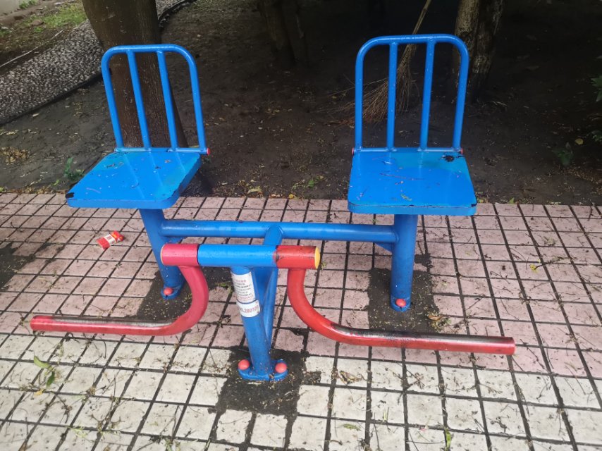 下肢訓練器 下肢訓練器