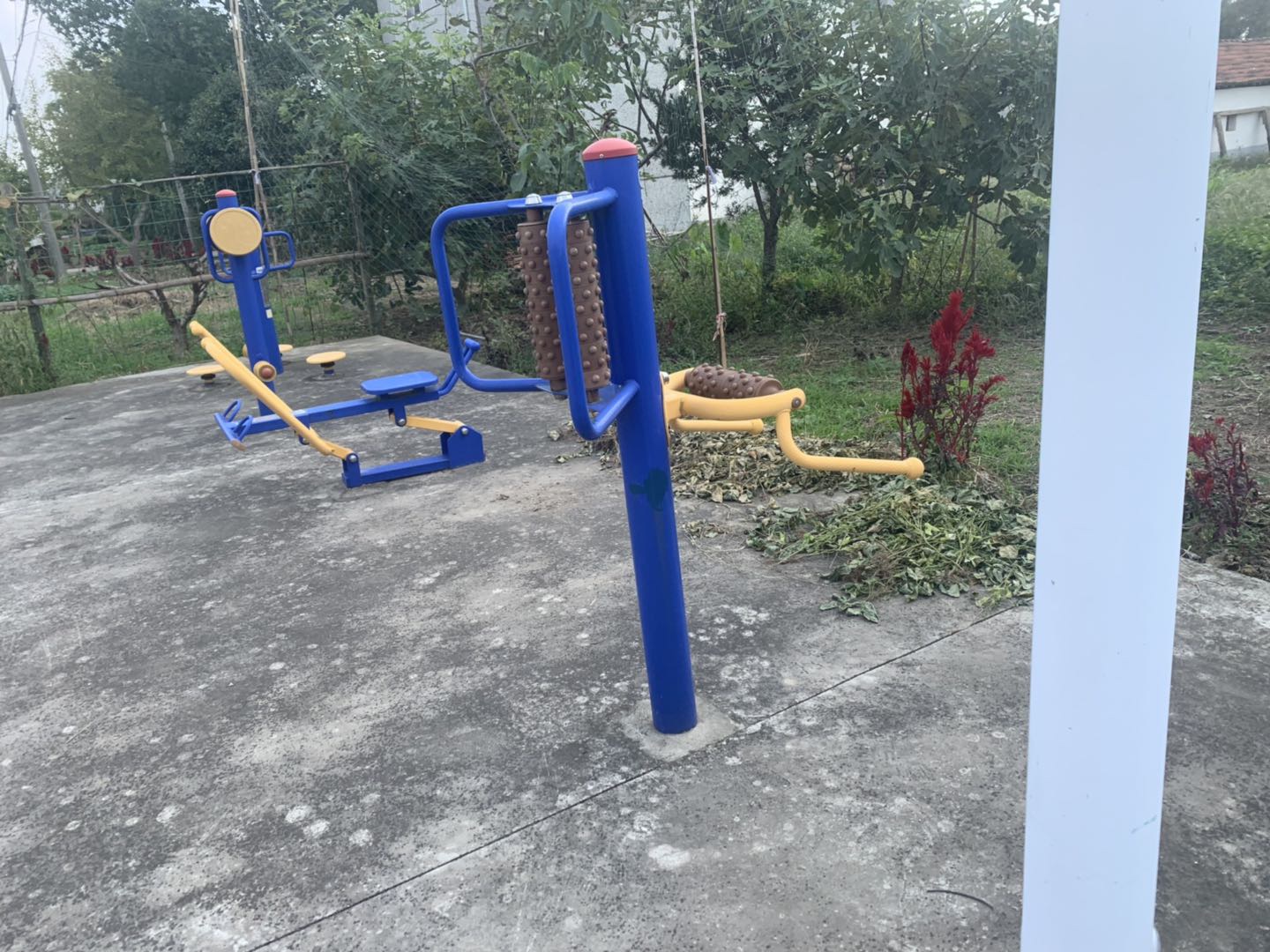 腰背按摩器 腰背按摩器