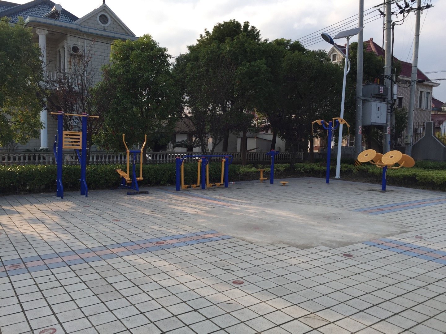 民生村十三組健身點 民生村十三組健身點