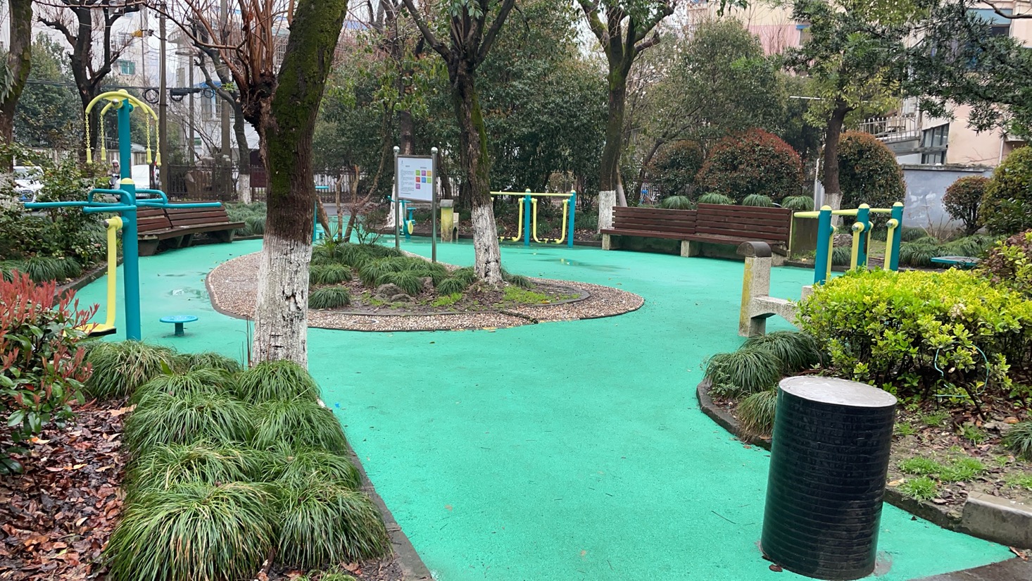 藍(lán)高居委市民益智健身點(diǎn)2