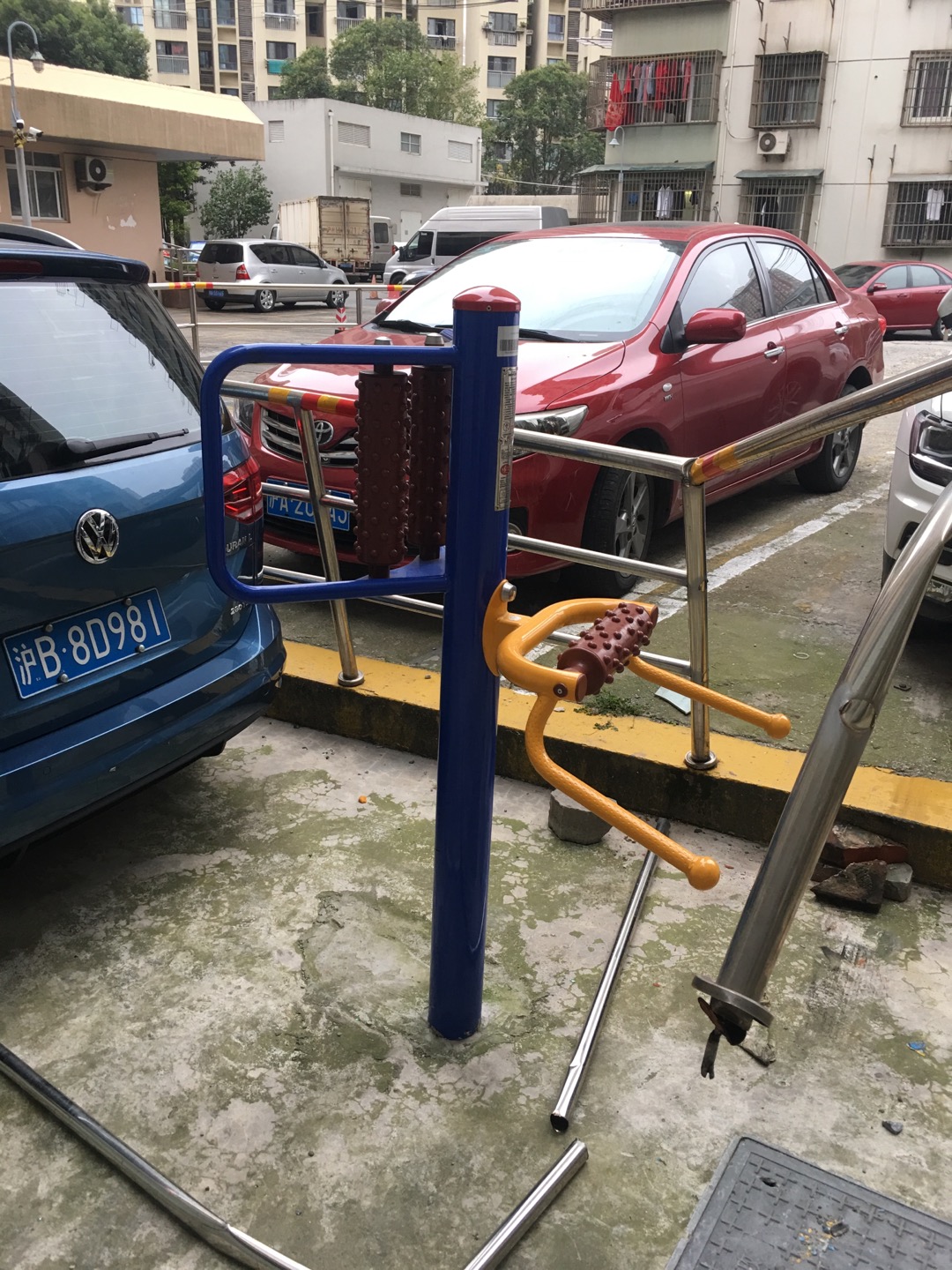 腰背按摩器 腰背按摩器