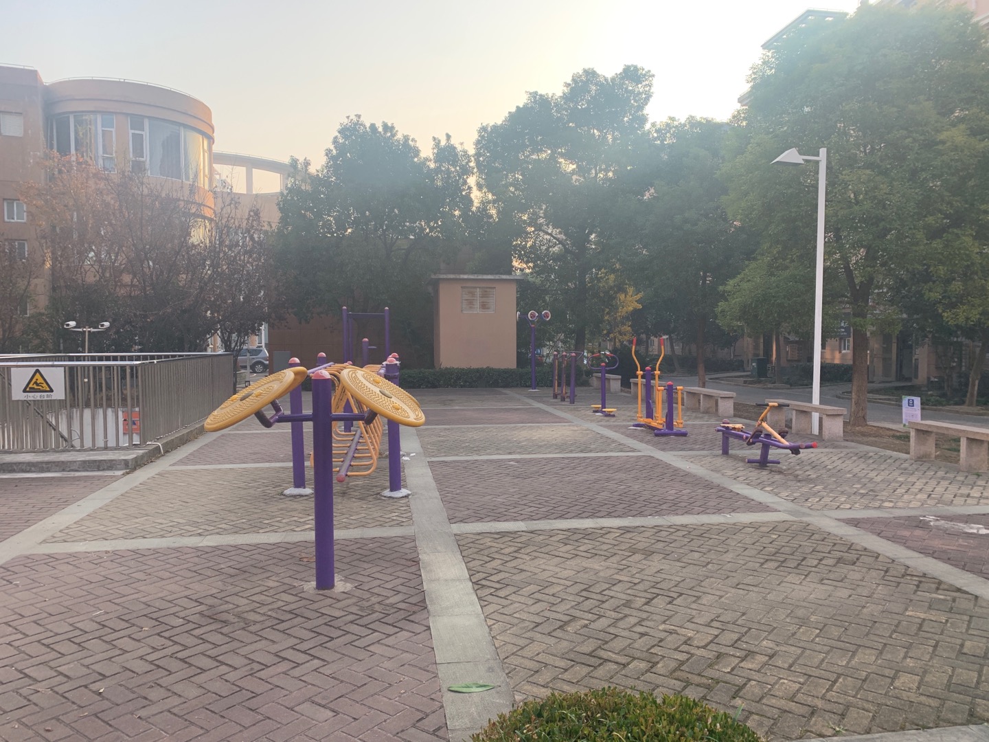 彩虹雅苑西苑健身點