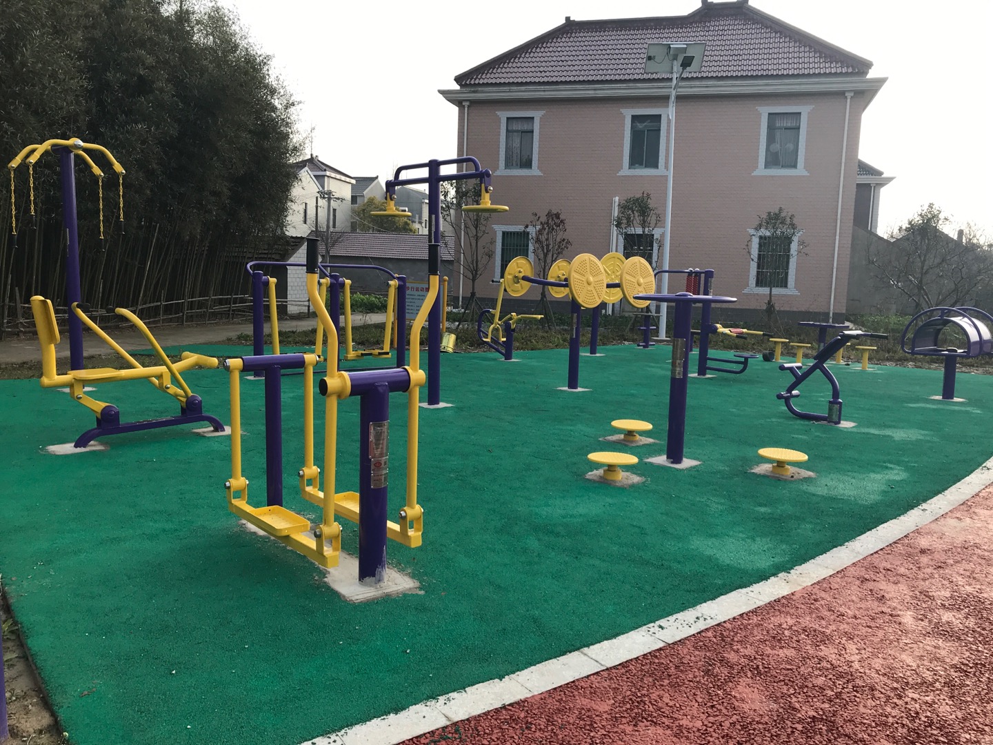 盤西9隊益智健身點